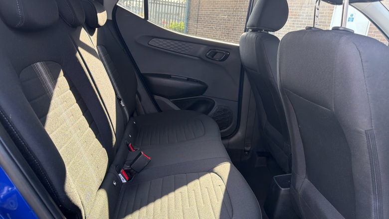 Hyundai i10 1.2 MPi Premium 5dr Auto Petrol Hatchback